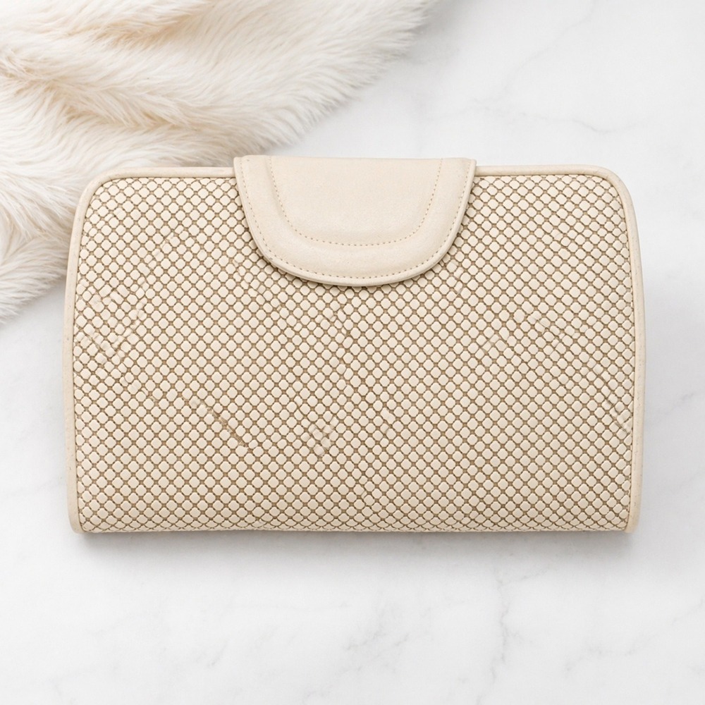 Whiting and Davis Women Clutch Wallet Ivory Faux Leather Snap Travel Organizer L